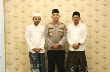 Dua Hari Menjabat, AKBP Wibowo Langsung “Sowan” ke PP Syaichona Cholil: Sinergi Umaro dan Pengaruh Tokoh Pesantren Kunci Bangkalan Madani